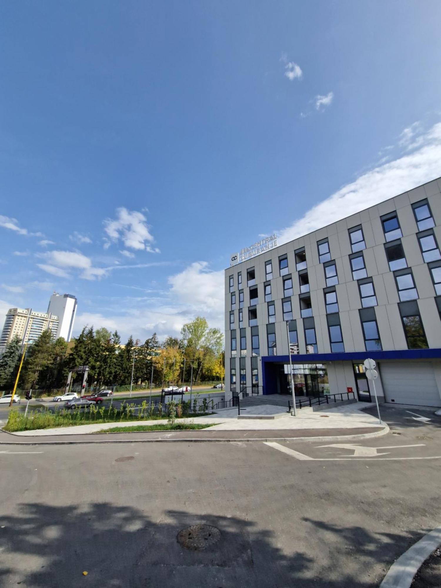 Smart Loft Apartment Tuzla Exteriör bild